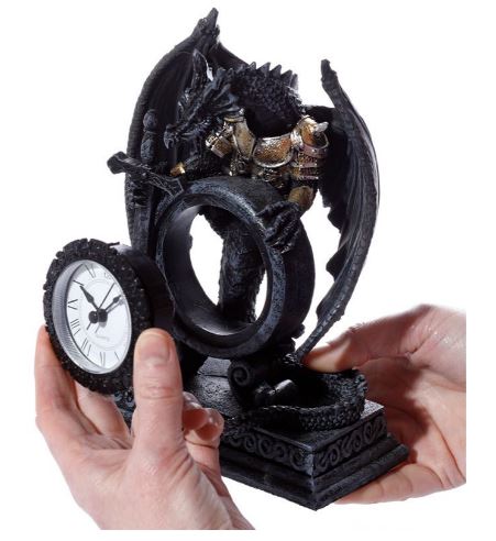 Mantel clock - Dragon in Armour