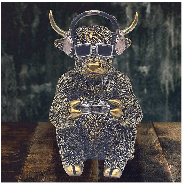 Dudes Highland Cow Gamer Ornament