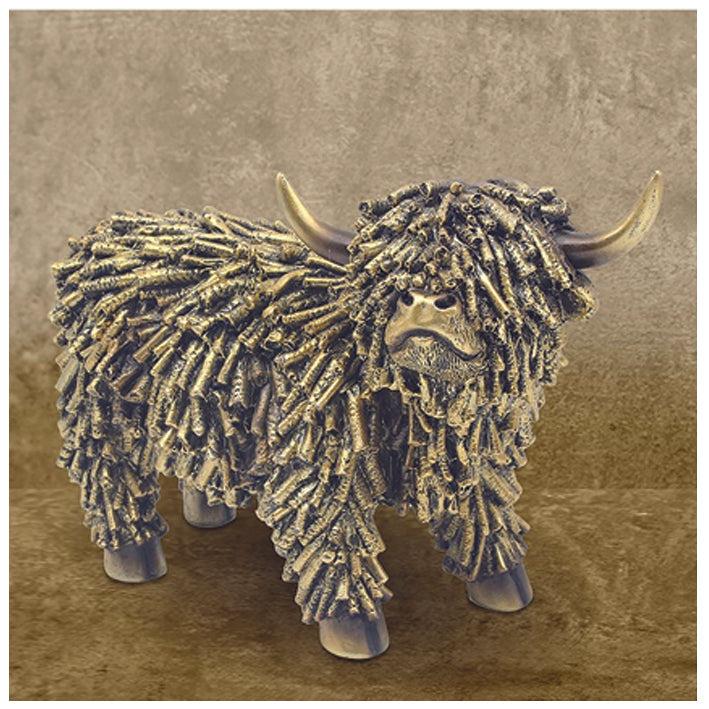 Gold coloured shaggy Highland Cow, medium