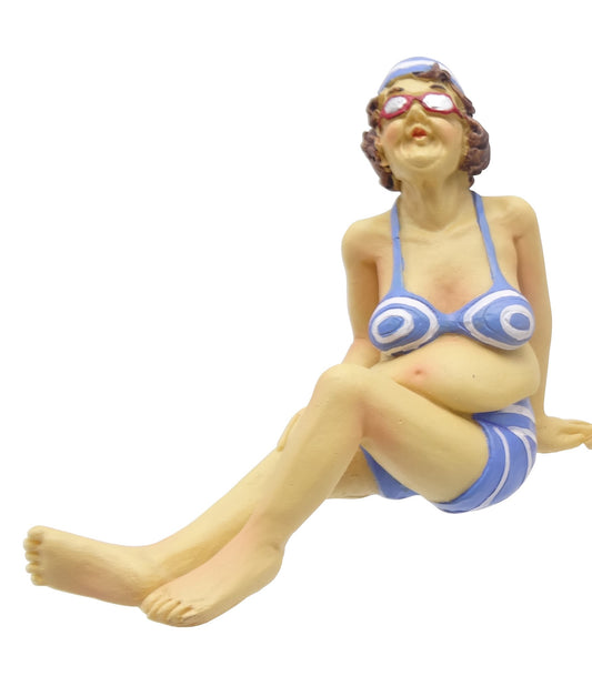 Beach Saggy Old Lady in bikini