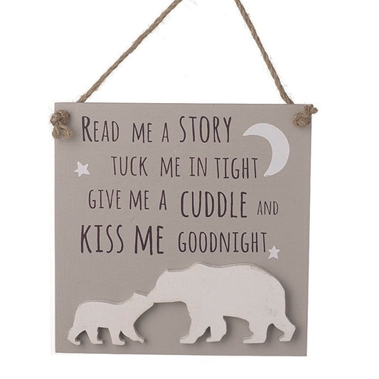 Wooden hanging plaque - Kiss me goodnight